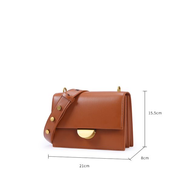 leather bag 2019 new female rivet holes oblique backpack strap decorated with small ck women bag small square package on behalf of guangzhou
leather bag 2019 new female rivet holes oblique backpack strap decorated with small ck women bag small square package on behalf of guangzhou