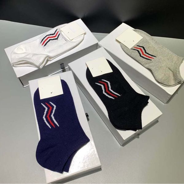 2020 designer socks mens sock womens printed designer knitted socks womens fashion trend underwear sock 4 pairs with boxs5, Black
2020 designer socks mens sock womens printed designer knitted socks womens fashion trend underwear sock 4 pairs with boxs5, Black