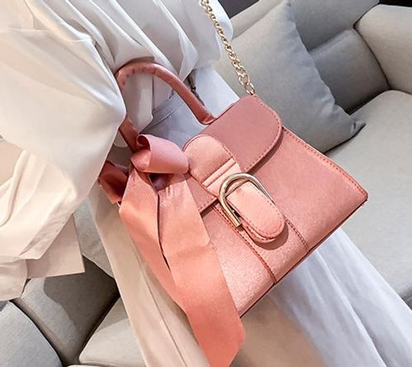 velvet bag autumn 2020 new women's bag ladies shoulder bag fashion bow velvet handbag selling
velvet bag autumn 2020 new women's bag ladies shoulder bag fashion bow velvet handbag selling