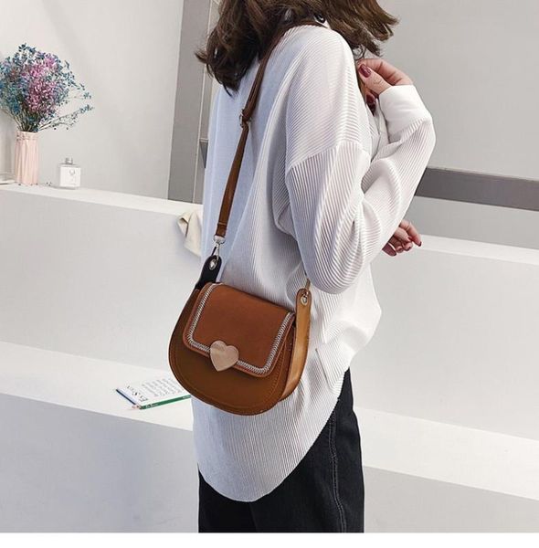 net red small bag female 2020 new fashion saddle bag wild ins shoulder girl heart messenger
net red small bag female 2020 new fashion saddle bag wild ins shoulder girl heart messenger
