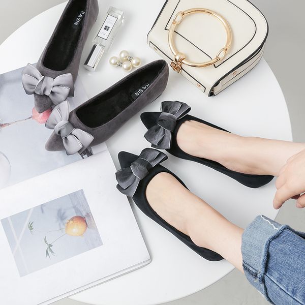 2019 autumn korean version of the pointed sweet bow flat shoes plus velvet single shoes women net red women's, Black
2019 autumn korean version of the pointed sweet bow flat shoes plus velvet single shoes women net red women's, Black