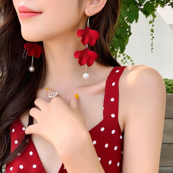 aomu 2019 new exaggerate red big acrylic petal tassel statement long drop earrings for women girls sweet wedding jewelry brincos, Silver
aomu 2019 new exaggerate red big acrylic petal tassel statement long drop earrings for women girls sweet wedding jewelry brincos, Silver