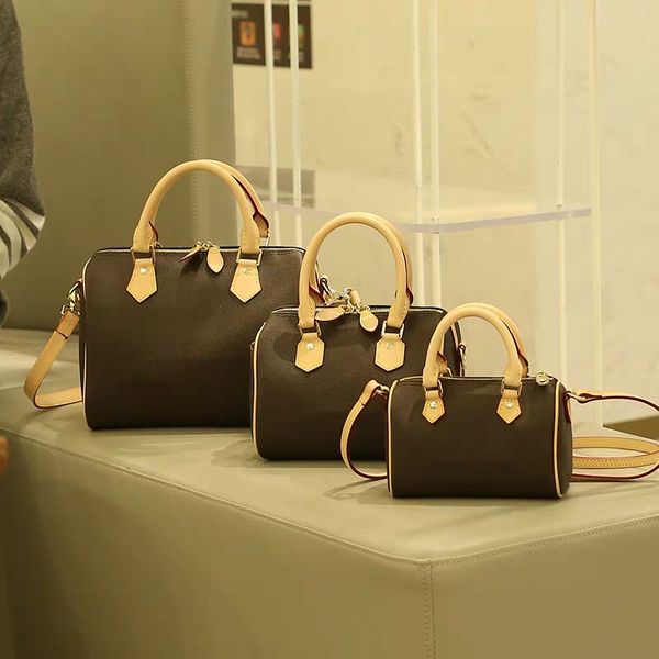 2020 speedy bag женщины высокое качество натуральная кожа плечо дорожная сумка bolsa feminina 25/30/35 см
2020 speedy bag женщины высокое качество натуральная кожа плечо дорожная сумка bolsa feminina 25/30/35 см