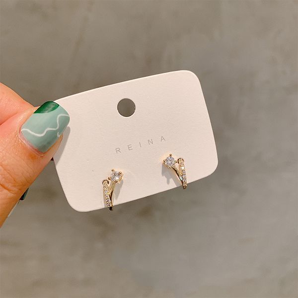 2020 new arrival geometric metal women classic stud earrings korean french style simple metal v-shaped stud earrings jewelry, Golden;silver
2020 new arrival geometric metal women classic stud earrings korean french style simple metal v-shaped stud earrings jewelry, Golden;silver