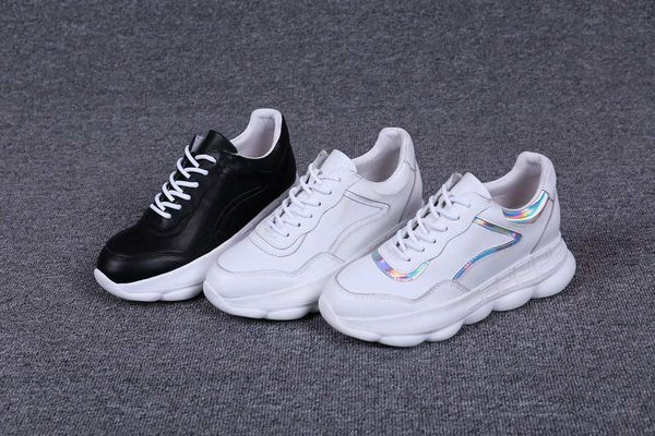 suitable for all seasons, super comfortable, fashionable and versatile, white, black, and white, with 3 colors of fabric, cowhide, a must-h9
suitable for all seasons, super comfortable, fashionable and versatile, white, black, and white, with 3 colors of fabric, cowhide, a must-h9