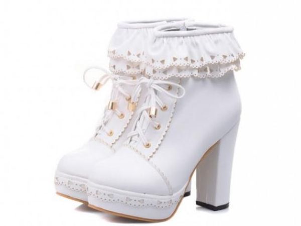 2018 women's boots in winter with new style high heel coarse heel waterproof table keep warm non-slip, Black
2018 women's boots in winter with new style high heel coarse heel waterproof table keep warm non-slip, Black