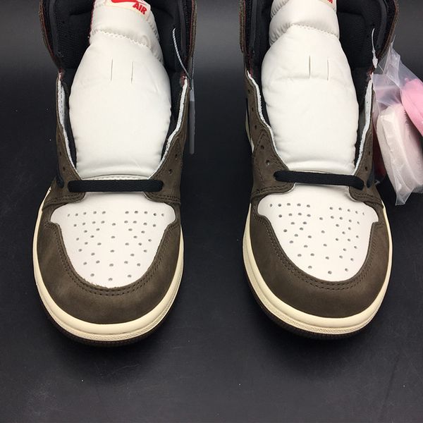 travis scott x air 1 high og cd4487-100 1s cactus jack men women basketball sports shoes sneakers suede with original box, Black;white
travis scott x air 1 high og cd4487-100 1s cactus jack men women basketball sports shoes sneakers suede with original box, Black;white