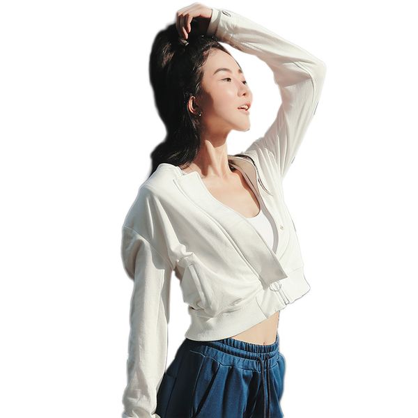 women's 2019 autumn sports jacket short yoga clothes running coat fitness shirt running jacket women yoga sport training, Black;red
women's 2019 autumn sports jacket short yoga clothes running coat fitness shirt running jacket women yoga sport training, Black;red