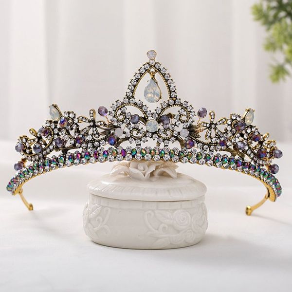 other vintage rhinestone crown alloy hairband baroque hair hoop women tiaras decorations, Golden;white
other vintage rhinestone crown alloy hairband baroque hair hoop women tiaras decorations, Golden;white