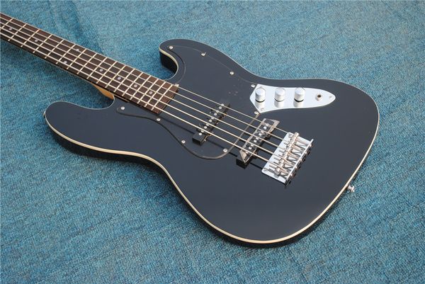 factory standard black 5-string electric bass guitar with black pickguard ,can be customized as to requirements.
factory standard black 5-string electric bass guitar with black pickguard ,can be customized as to requirements.