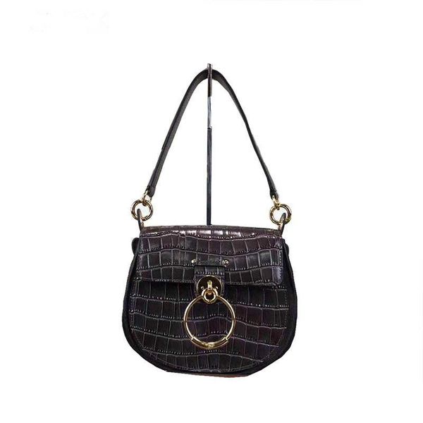 последние осенние и зимние плеча crossbody сумки роскошные сумки дизайнерские сумки большие емкости для женщин черный и кофе
последние осенние и зимние плеча crossbody сумки роскошные сумки дизайнерские сумки большие емкости для женщин черный и кофе