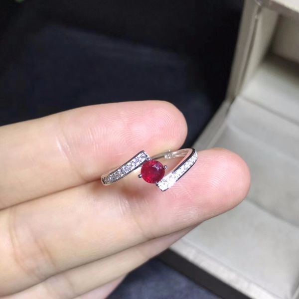 natural ruby ring, 925 sterling silver, simple and exquisite style, price, recommended by the owner, authentic color, Golden;silver
natural ruby ring, 925 sterling silver, simple and exquisite style, price, recommended by the owner, authentic color, Golden;silver