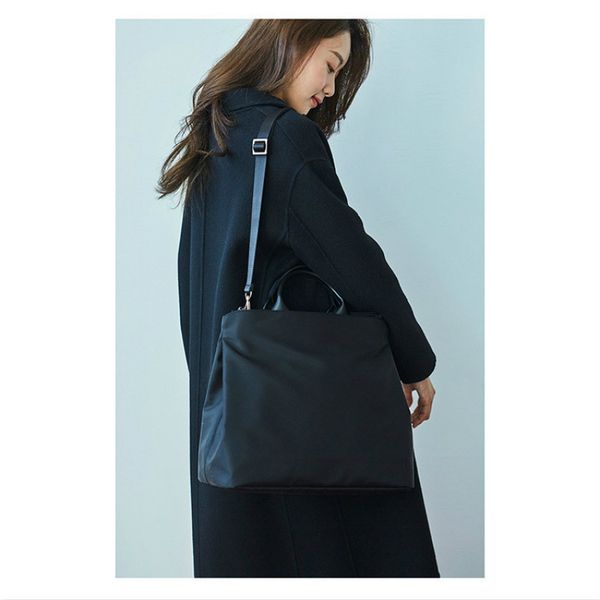 2020 women messenger handbags fashion large capacity waterproof lapbag briefcase case sleeve for macbook air pro 13.3 inch
2020 women messenger handbags fashion large capacity waterproof lapbag briefcase case sleeve for macbook air pro 13.3 inch