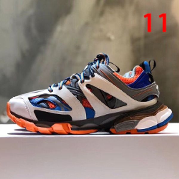 women designer mens triple s 3.0 sneakers luxury platform running casual shoes des quality high trainers 2020ss with box size 35-45, Black
women designer mens triple s 3.0 sneakers luxury platform running casual shoes des quality high trainers 2020ss with box size 35-45, Black