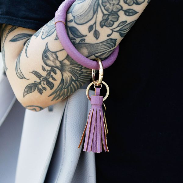 s1608 women girls pu leather bracelet key ring bangle keyring tassel ring circle key ring keychain wristlet keyrings jewelry, Slivery;golden
s1608 women girls pu leather bracelet key ring bangle keyring tassel ring circle key ring keychain wristlet keyrings jewelry, Slivery;golden