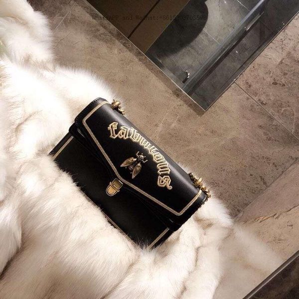 2019 the latest fashion two sides available the european and american female inclined shoulder women bags handbag
2019 the latest fashion two sides available the european and american female inclined shoulder women bags handbag