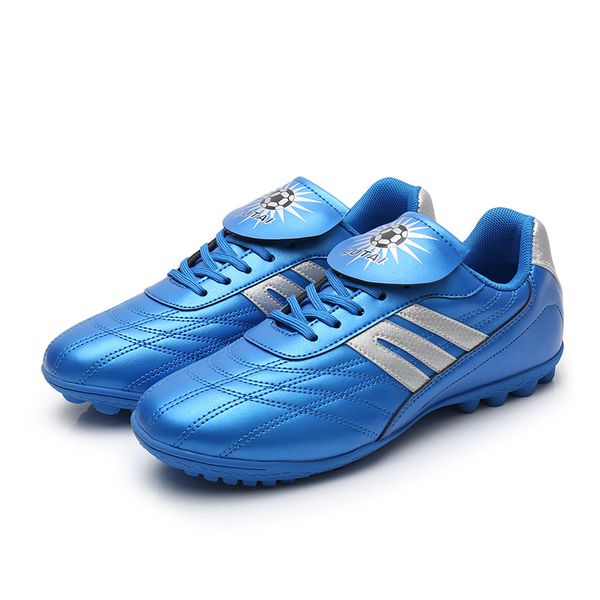 feiyue-3 spring and summer new mens broken nail football shoes low-breathable competition training shoes artificial straw sole shoes lea
feiyue-3 spring and summer new mens broken nail football shoes low-breathable competition training shoes artificial straw sole shoes lea