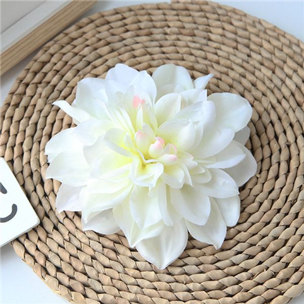 100pcs 15cm 8colors artificial flowers silk dahlia flower head diy wedding party decoration supplies simulation fake flower home decoration
100pcs 15cm 8colors artificial flowers silk dahlia flower head diy wedding party decoration supplies simulation fake flower home decoration