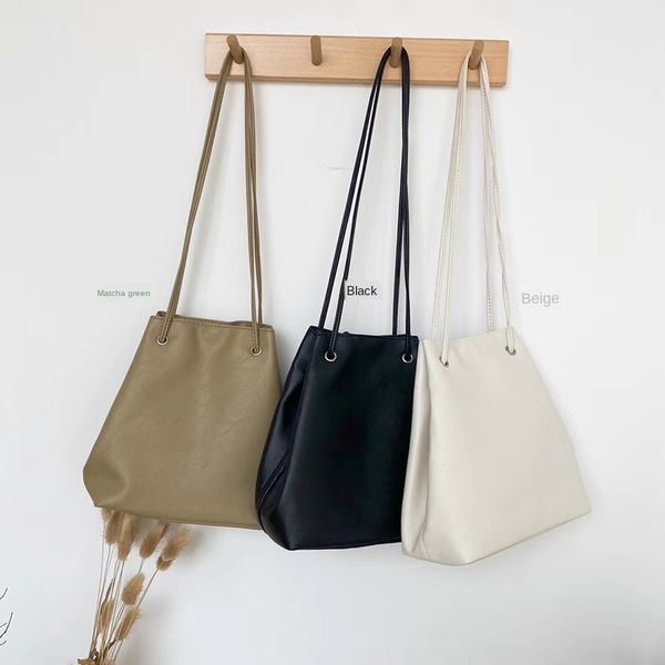 2020 new korean women bag fashion bucket bag large capacity simple messenger solid color ladies shoulder
2020 new korean women bag fashion bucket bag large capacity simple messenger solid color ladies shoulder