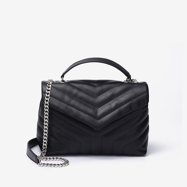 fashion leather qulited elegant shoulder bag women silver chain shoulder strap with flap handbag daily office
fashion leather qulited elegant shoulder bag women silver chain shoulder strap with flap handbag daily office