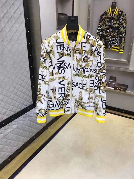 Men de igner jacket de igner coat ca ual luxury jacket polye ter long leeve port outerwear ad windbreaker a79
Men de igner jacket de igner coat ca ual luxury jacket polye ter long leeve port outerwear ad windbreaker a79