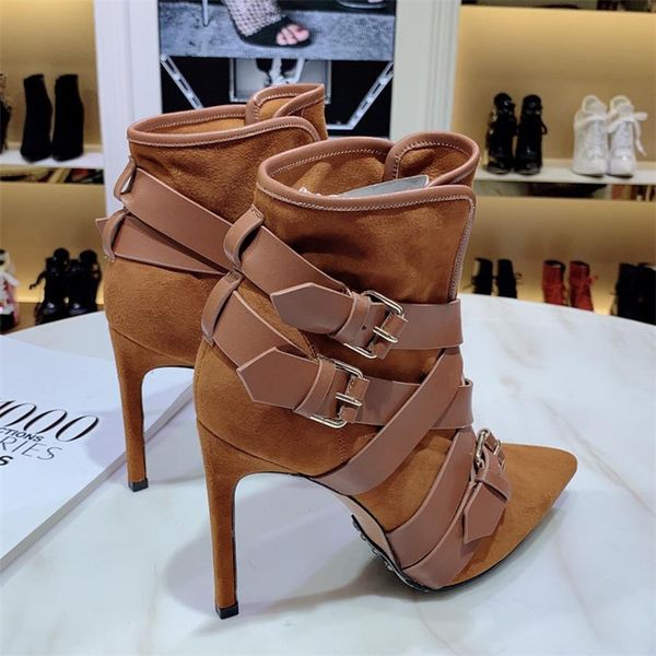 2020ss women designer luxury boots fashion casual shoes office lady brand new high heel 10.5cm boots leather shoes 911293ce, Black
2020ss women designer luxury boots fashion casual shoes office lady brand new high heel 10.5cm boots leather shoes 911293ce, Black