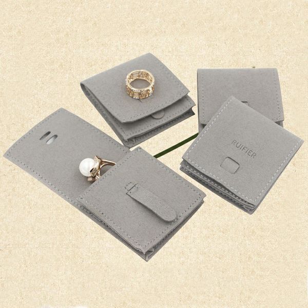 new microfiber clothr jewelry storage bag brown grey jewelry bag necklace ring ear stud earring bracelet storage bag jewelry storage, Pink;blue
new microfiber clothr jewelry storage bag brown grey jewelry bag necklace ring ear stud earring bracelet storage bag jewelry storage, Pink;blue