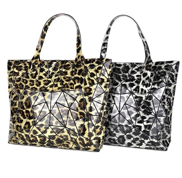 fashion rhombic pattern new ladies bag large capacity folding geometric shoulder bag pu leopard handle handbag wholesale
fashion rhombic pattern new ladies bag large capacity folding geometric shoulder bag pu leopard handle handbag wholesale