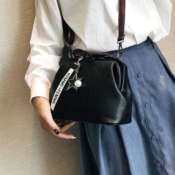 designer handbags women handbag leather shoulder bag female doctor crossbody handbag star pendant tassel rivets casual brand women bags
designer handbags women handbag leather shoulder bag female doctor crossbody handbag star pendant tassel rivets casual brand women bags