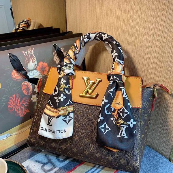 womens shoulder clutch luxury handbags pures women fashion shoulder messenger leather tote women 3aa+ bags -0615, Black
womens shoulder clutch luxury handbags pures women fashion shoulder messenger leather tote women 3aa+ bags -0615, Black