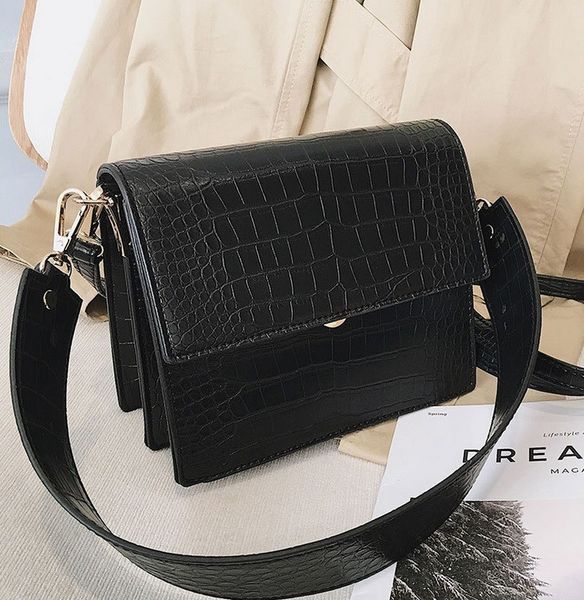 female large capacity handbag alligator leather shoulder bag messenger bag bags famous women bags p5
female large capacity handbag alligator leather shoulder bag messenger bag bags famous women bags p5