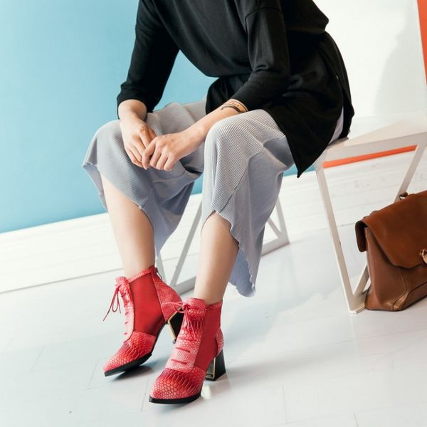 big size 9 10 11 12 boots women shoes ankle boots for women ladies shoes woman winter the reticular hollow out, Black
big size 9 10 11 12 boots women shoes ankle boots for women ladies shoes woman winter the reticular hollow out, Black