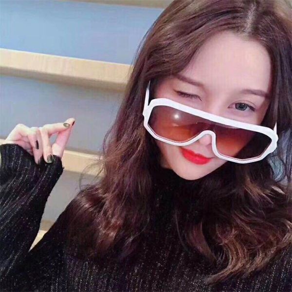 new fashion pilot sunglasses women designer vintage oversized siamese sun glasses female glasses woman gafas de sol, White;black
new fashion pilot sunglasses women designer vintage oversized siamese sun glasses female glasses woman gafas de sol, White;black