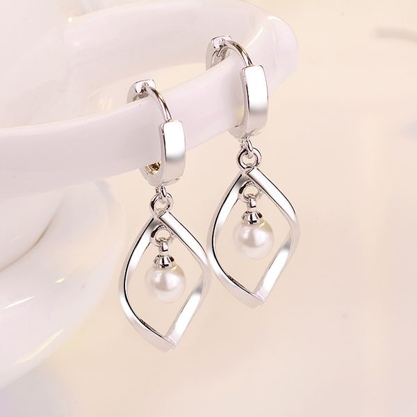 simple stylish silver color hoop earrings for women unique spiral imitation pearl dangle drop earrings fashion bridal jewelry
simple stylish silver color hoop earrings for women unique spiral imitation pearl dangle drop earrings fashion bridal jewelry