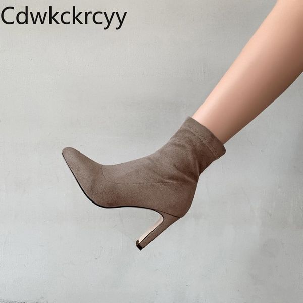 зима новая мода остроконечные упругой силы сапоги черный sexy plus кашемир держите тепло ботинки женщин высокой пятки размер 34-43, Black
зима новая мода остроконечные упругой силы сапоги черный sexy plus кашемир держите тепло ботинки женщин высокой пятки размер 34-43, Black