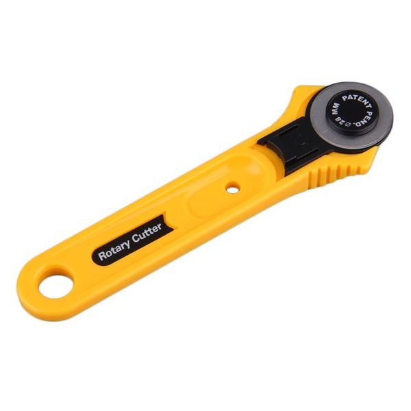 2020 28 mm round wheel tool rotary cutter diy cloth paper leather sewing quilting fabric cutting craft cut leather tool supplies, Black
2020 28 mm round wheel tool rotary cutter diy cloth paper leather sewing quilting fabric cutting craft cut leather tool supplies, Black