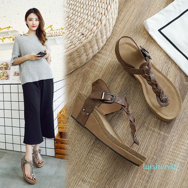 2020 new wedge heel national wind thick bottom comfortable large size clip toe vacation roman cool shoes female l30, Black
2020 new wedge heel national wind thick bottom comfortable large size clip toe vacation roman cool shoes female l30, Black