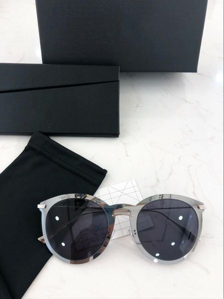 new fashion women sunglasses ultime2 men sunglasses simple and generous men sun glasses outdoor uv400 protection eyewear with case, White;black
new fashion women sunglasses ultime2 men sunglasses simple and generous men sun glasses outdoor uv400 protection eyewear with case, White;black