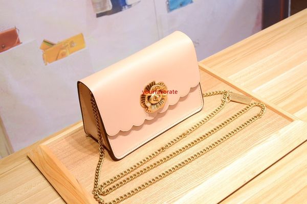 selling classic ladies bag printed letter chain bag genuine leather wallet crossbody shoulder bag men women
selling classic ladies bag printed letter chain bag genuine leather wallet crossbody shoulder bag men women