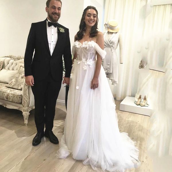 3d flower appliques beading boho wedding dresses off shoulder soft tulle bohemain bridal gowns a line elegant vestidos de noiva, White
3d flower appliques beading boho wedding dresses off shoulder soft tulle bohemain bridal gowns a line elegant vestidos de noiva, White