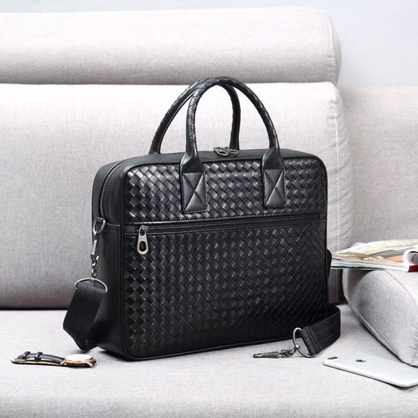 7 star excellent quality italy boar cowhide real leather men business briefcase black crochet handbag elegant western shoulder bag
7 star excellent quality italy boar cowhide real leather men business briefcase black crochet handbag elegant western shoulder bag