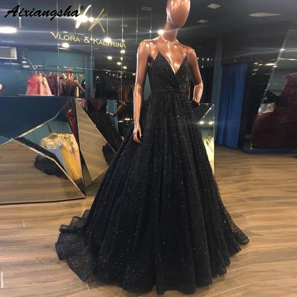 black v-neckline backless prom long elegant dresses with split pleated bodice spaghetti straps a-line sweep train sequined prom dress
black v-neckline backless prom long elegant dresses with split pleated bodice spaghetti straps a-line sweep train sequined prom dress