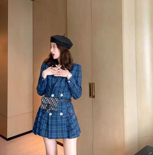 new female pop-up waist was thin french-style smoked bellflower long-sleeved plaid autumn suit dress, Black
new female pop-up waist was thin french-style smoked bellflower long-sleeved plaid autumn suit dress, Black