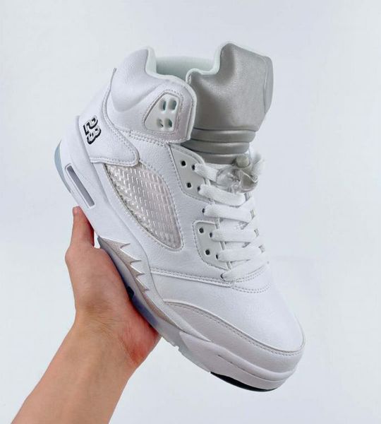 with box)2020 5 metallic silver basketball shoes men women white metallic silver black sneaker
with box)2020 5 metallic silver basketball shoes men women white metallic silver black sneaker