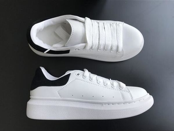 mens womens casual shoes summer breathable sneaker chaussures pour hommes leather paris white shoes muffin sports sneakers flat leather
mens womens casual shoes summer breathable sneaker chaussures pour hommes leather paris white shoes muffin sports sneakers flat leather