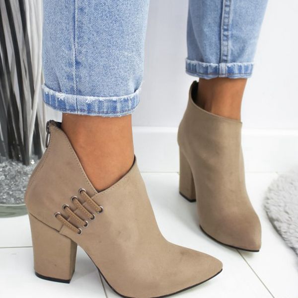 fashion 2019 new women shoes ankle boots short boots high-heel fashion pointed europe shoes woman plus size 35-43, Black
fashion 2019 new women shoes ankle boots short boots high-heel fashion pointed europe shoes woman plus size 35-43, Black