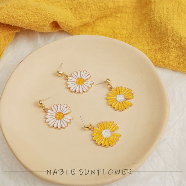 2020 korean style fashion spring summer yellow white enamel chrysanthemum flower dangle earrings for women girls cute jewelry, Silver
2020 korean style fashion spring summer yellow white enamel chrysanthemum flower dangle earrings for women girls cute jewelry, Silver