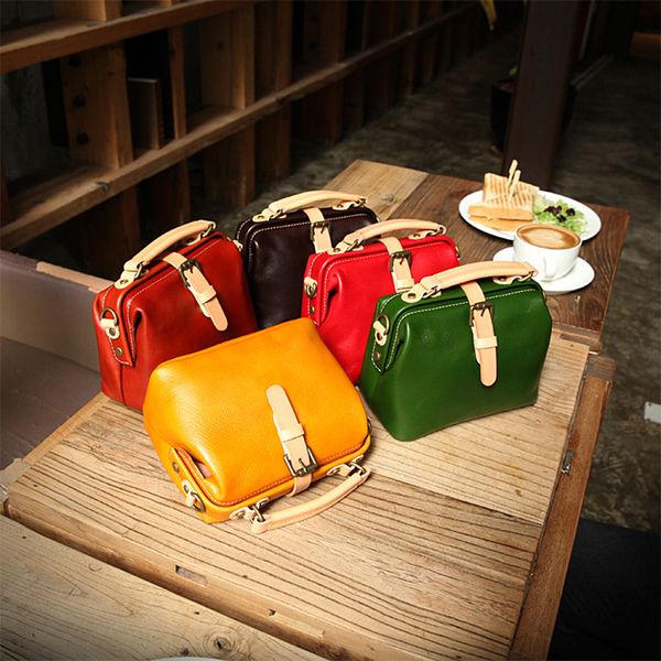 messenger bag women's genuine leather vintage handbag large capacity feminina doctor shoulder bags women handbags
messenger bag women's genuine leather vintage handbag large capacity feminina doctor shoulder bags women handbags