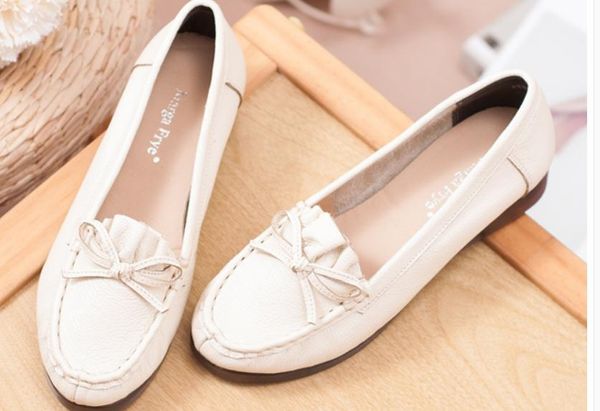 2019 women's shoes in spring and autumn with new style slope heel round head bowknot anti-skid of soft bottom mother shoes @zxc691, Black
2019 women's shoes in spring and autumn with new style slope heel round head bowknot anti-skid of soft bottom mother shoes @zxc691, Black