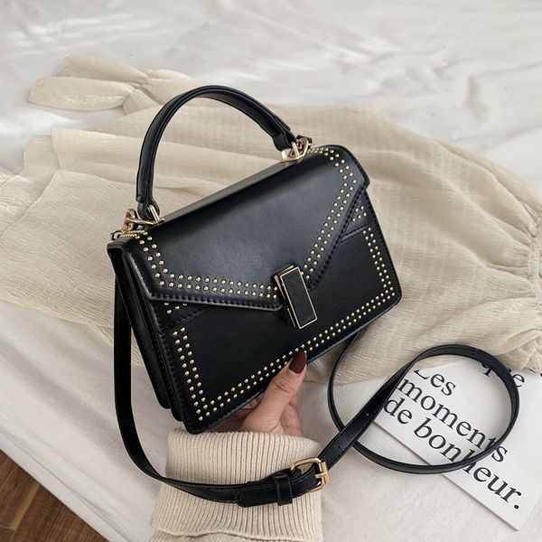 women's bag 2020 new korean fashion rivet lock small square bag shoulder messenger fashion handbag ladies hand bags
women's bag 2020 new korean fashion rivet lock small square bag shoulder messenger fashion handbag ladies hand bags